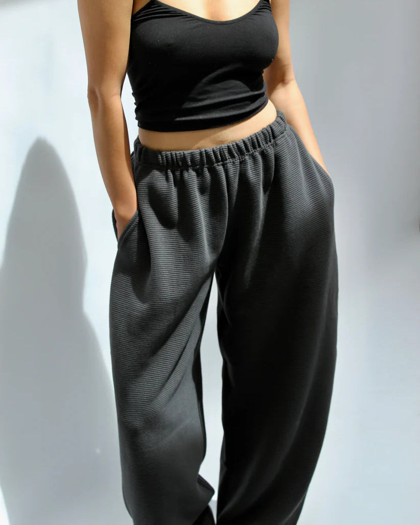 Ripple Curve Pants